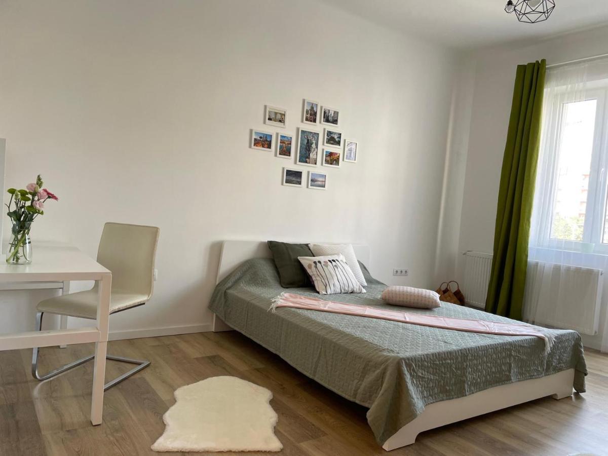 Neighbor Of Gellert Spa By Nw Budapest Extérieur photo